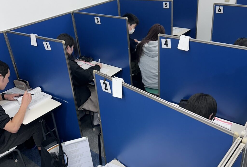 【合志市の学習塾】イノセント合志教室｜冬期講習の様子をご紹介